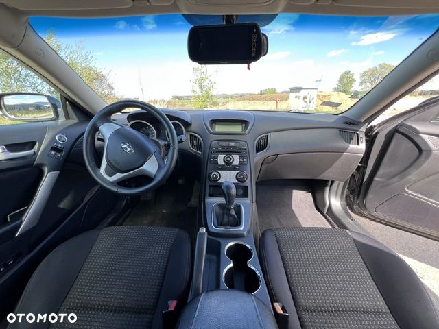 Hyundai Genesis - 7