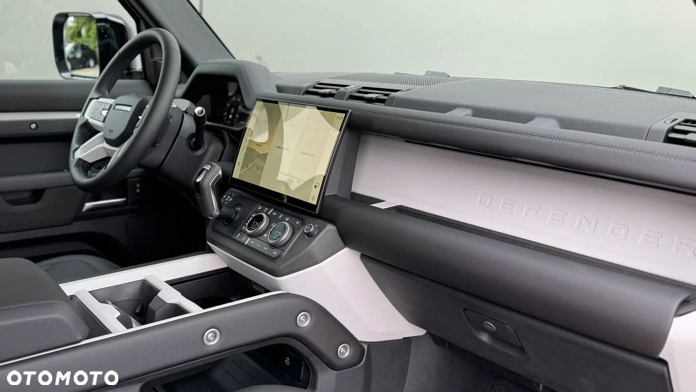 Land Rover Defender 3.0 D200 mHEV S - 15