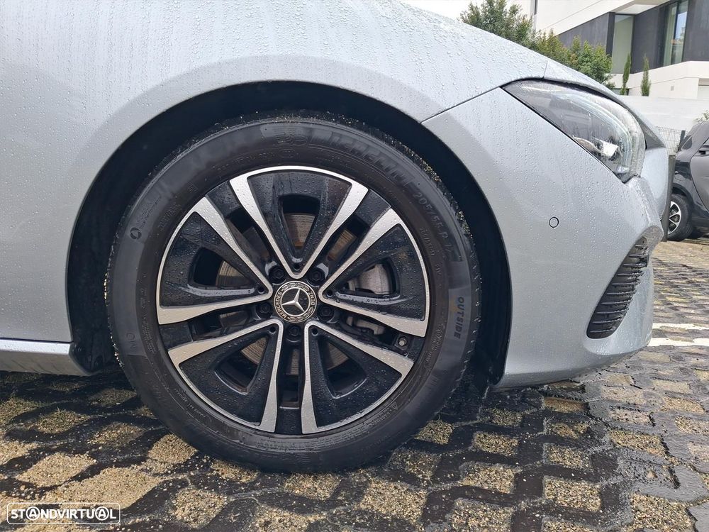 Mercedes-Benz CLA 180 d Shooting Brake Style Plus Aut. - 4