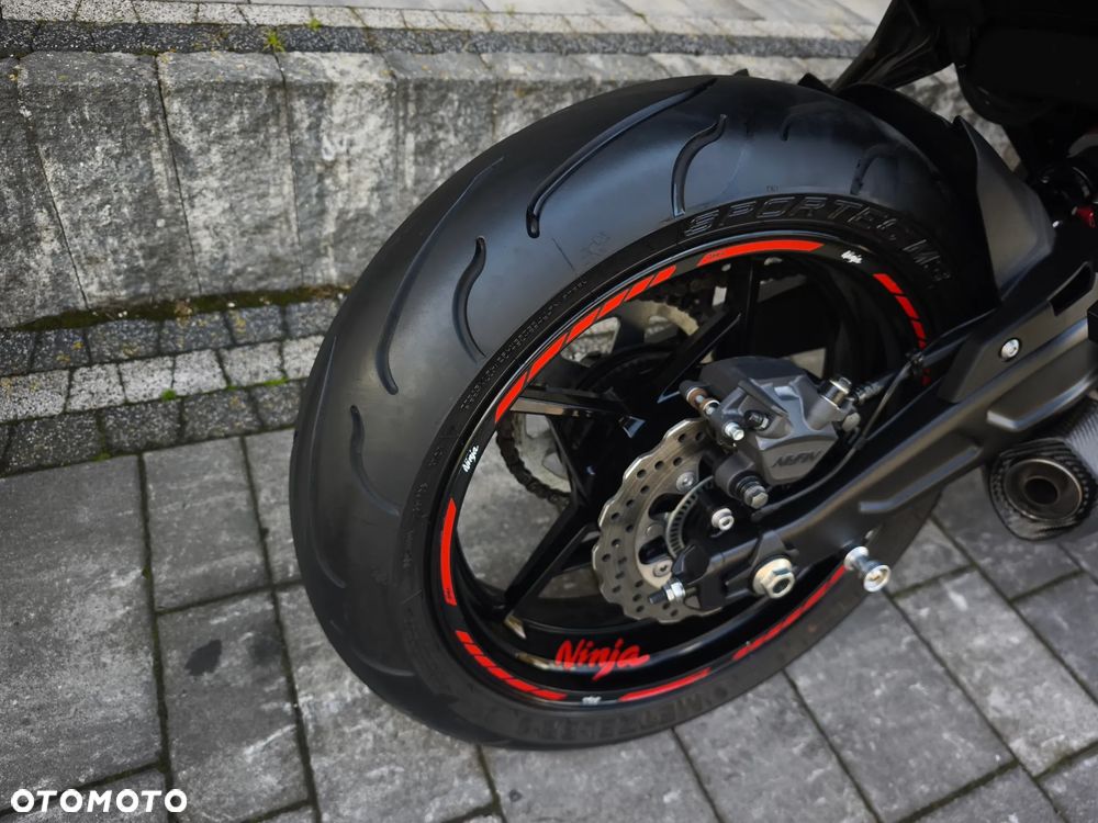 Kawasaki Ninja - 26