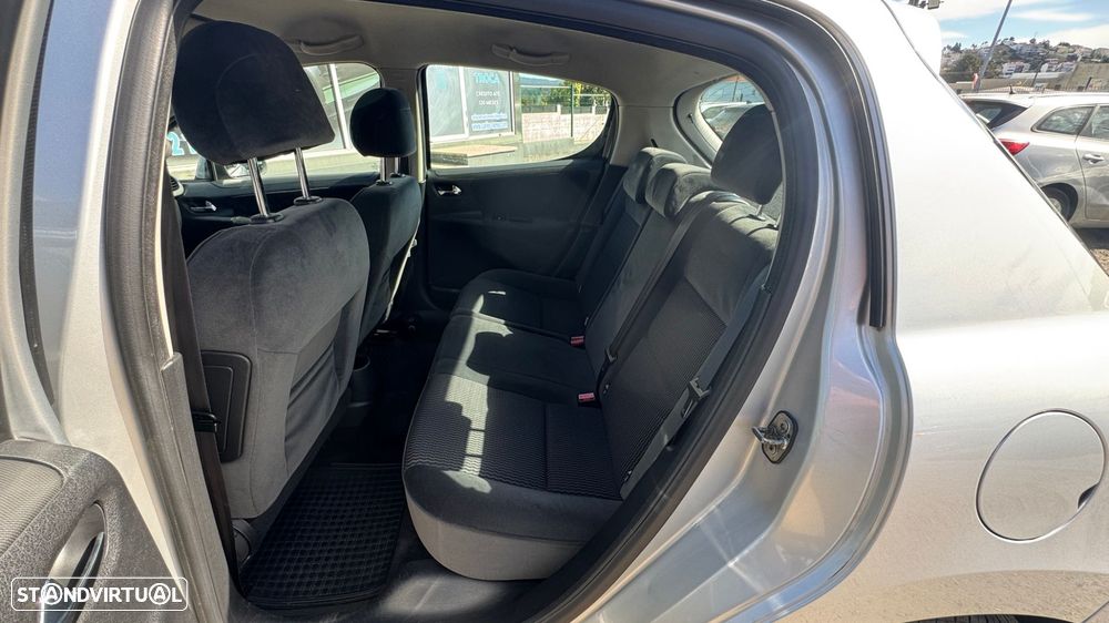 Peugeot 207 1.6 HDi Sport - 15