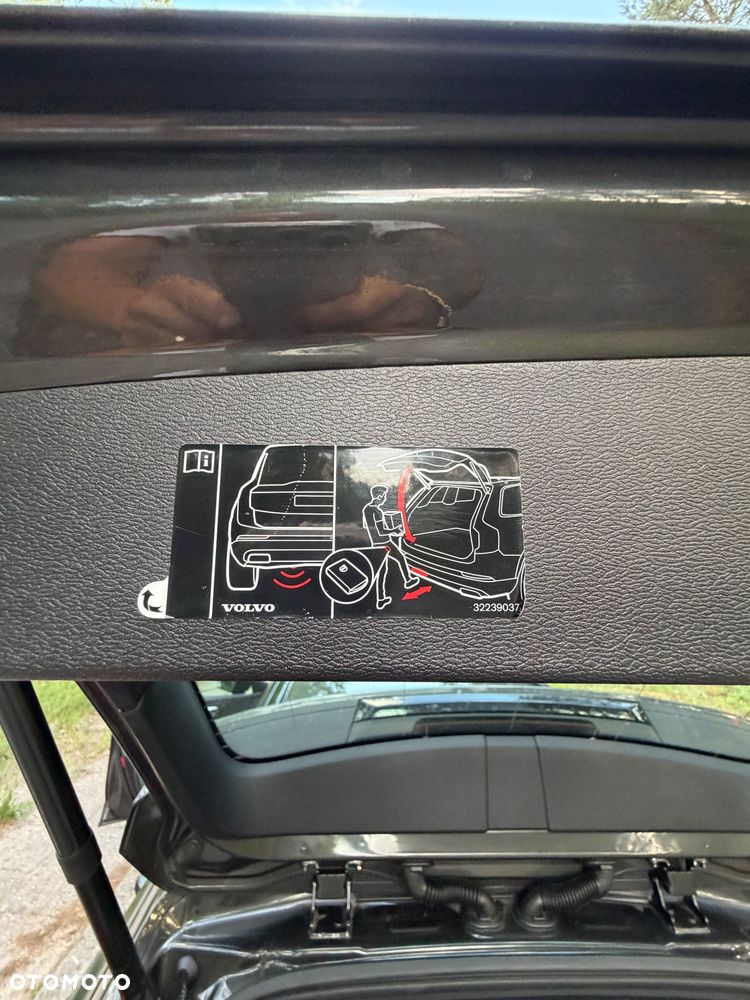 Volvo V60 B3 B R-Design - 20