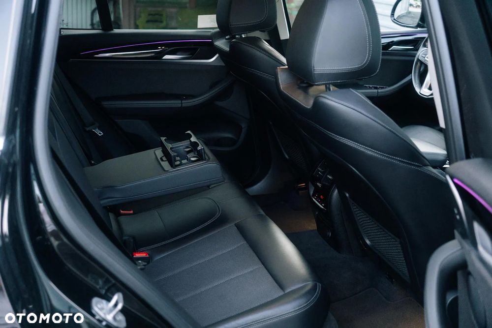 BMW X3 xDrive20i xLine - 20