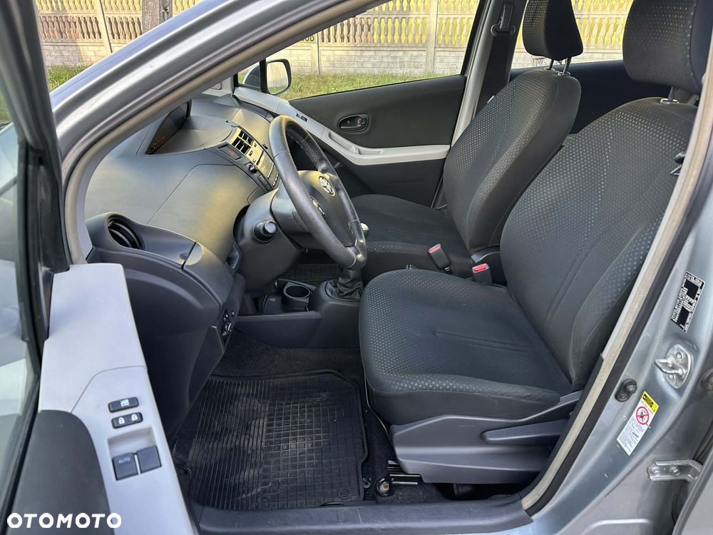 Toyota Yaris 1.33 Life - 12