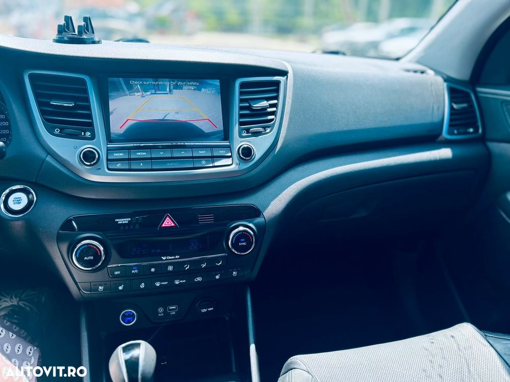 Hyundai Tucson 2.0 CRDI 4WD 6AT Luxury+ - 14