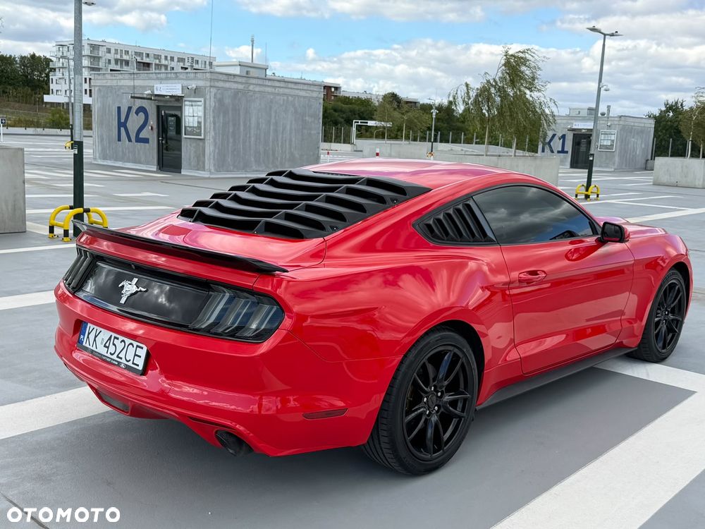 Ford Mustang - 10