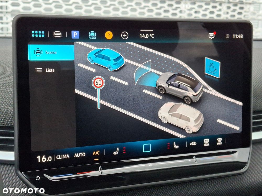 Volkswagen T-Roc 1.5 eTSI Life DSG - 29
