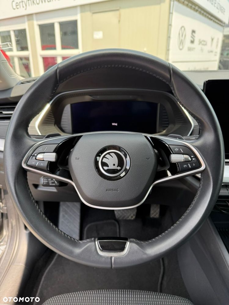 Skoda Octavia 1.5 TSI mHEV Selection DSG - 15