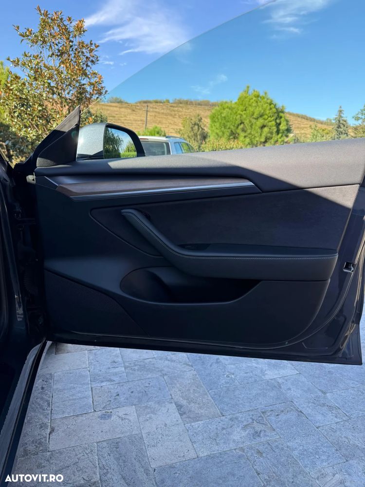 Tesla Model 3 Langstreckenbatterie Allradantrieb Dual Motor - 18