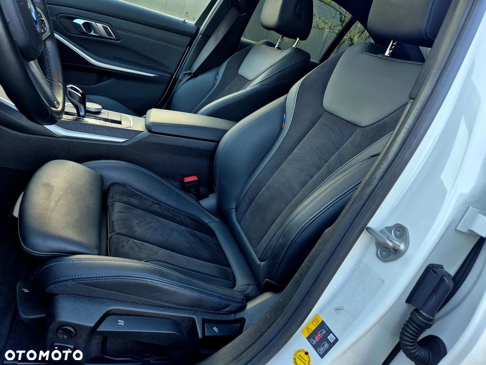 BMW Seria 3 330e M Sport - 21