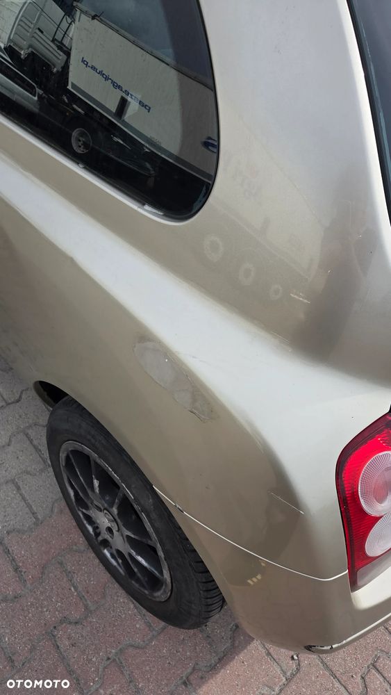 Nissan Micra - 5