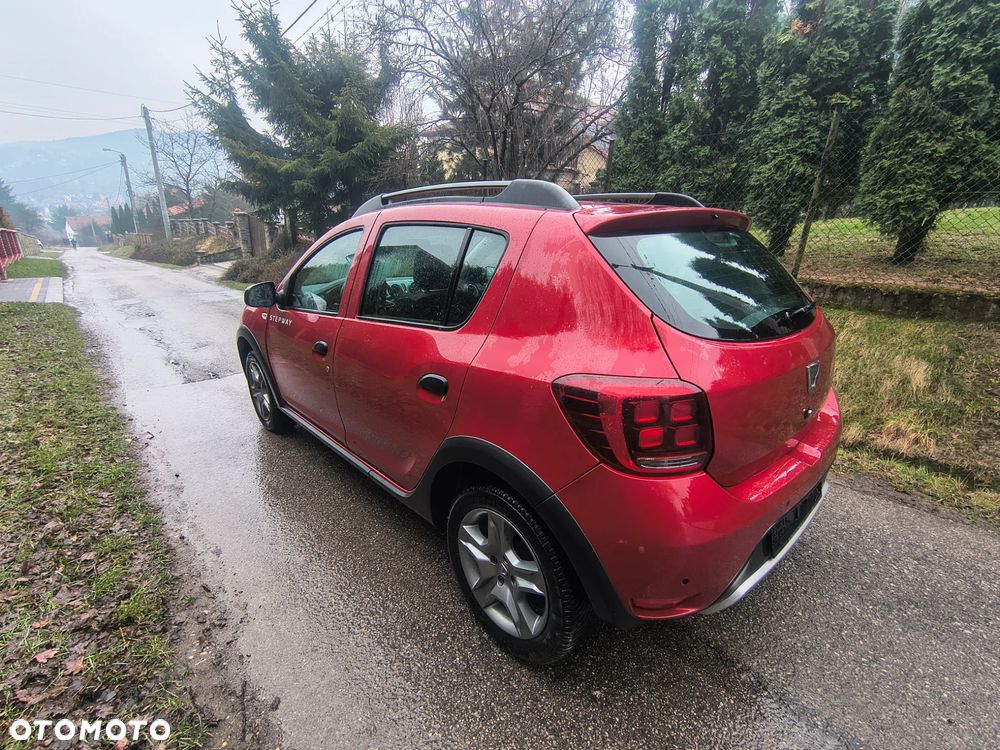 Dacia Sandero Stepway TCe 100 Celebration - 6