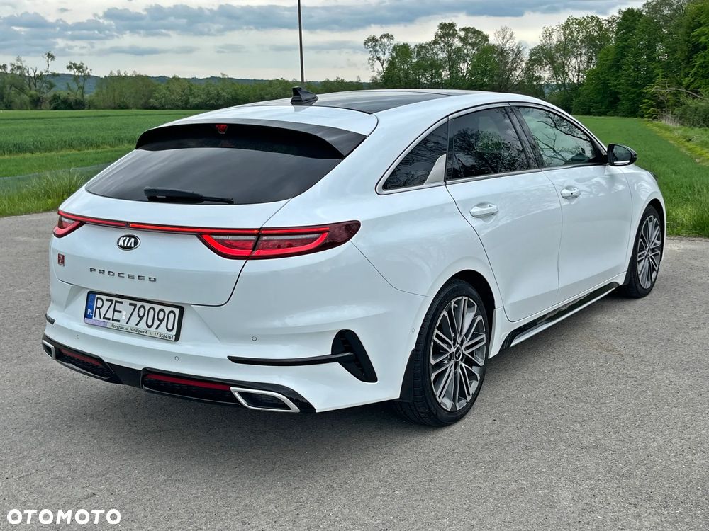 Kia ProCeed - 8