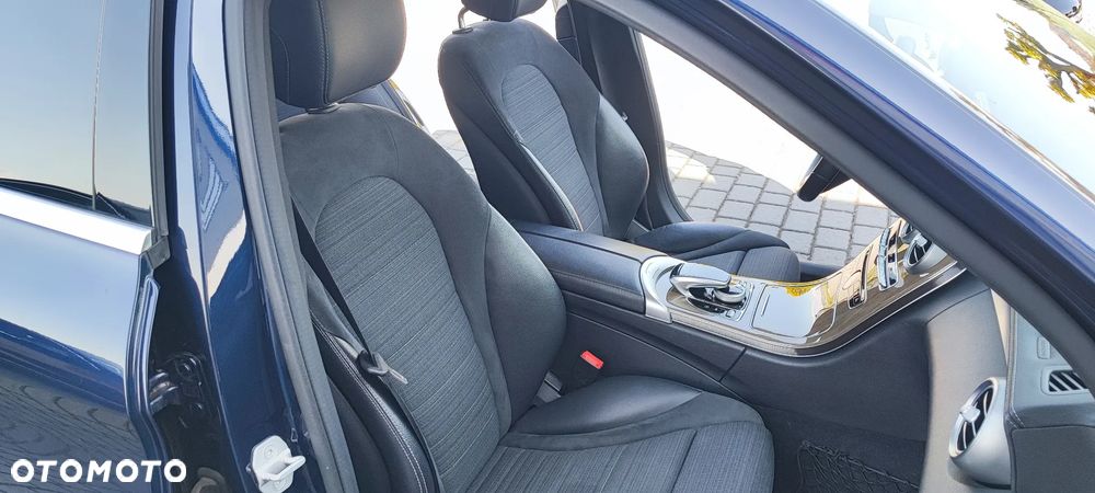 Mercedes-Benz Klasa C 220 (BlueTEC) d 7G-TRONIC Exclusive - 30