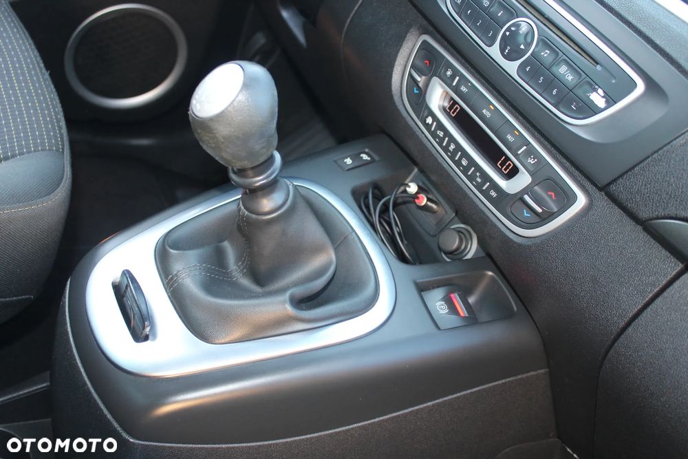 Renault Scenic - 26