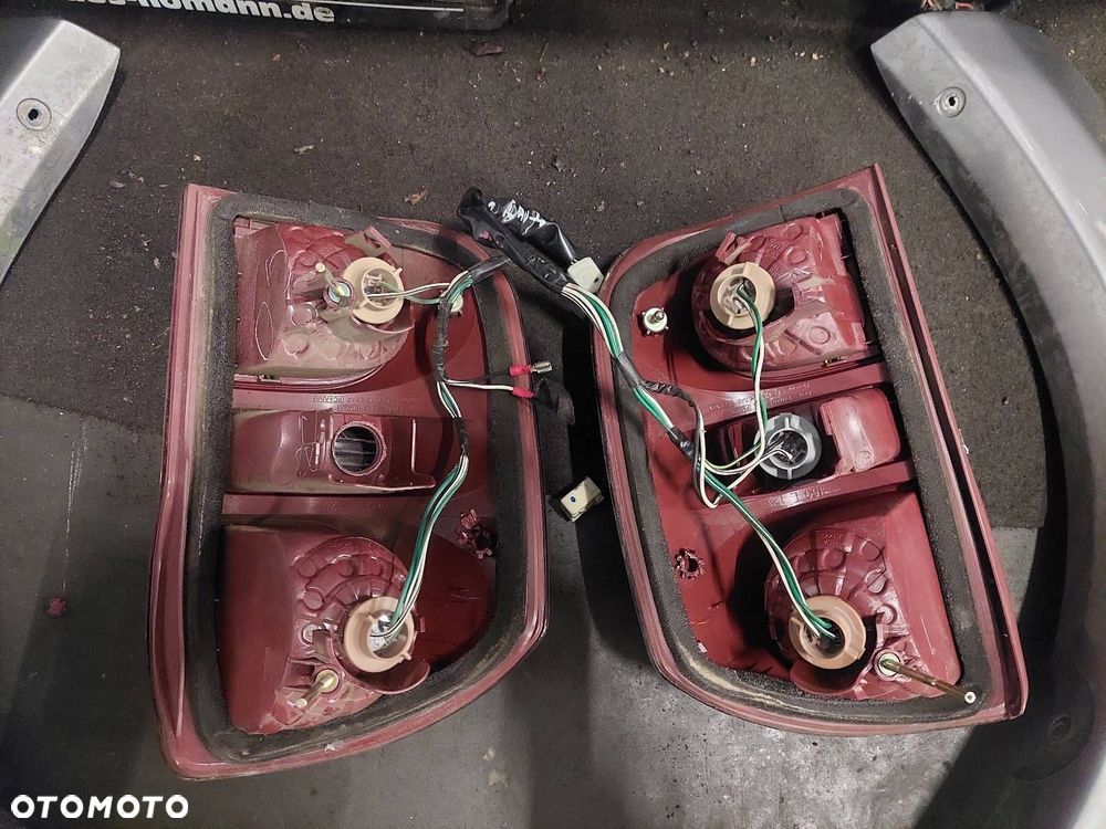 KOMPLETNY TYŁ TOYOTA RAV4 II LIFT SZARY KLAPA BAGAŻNIKA ZDERZAK LAMPY - 3