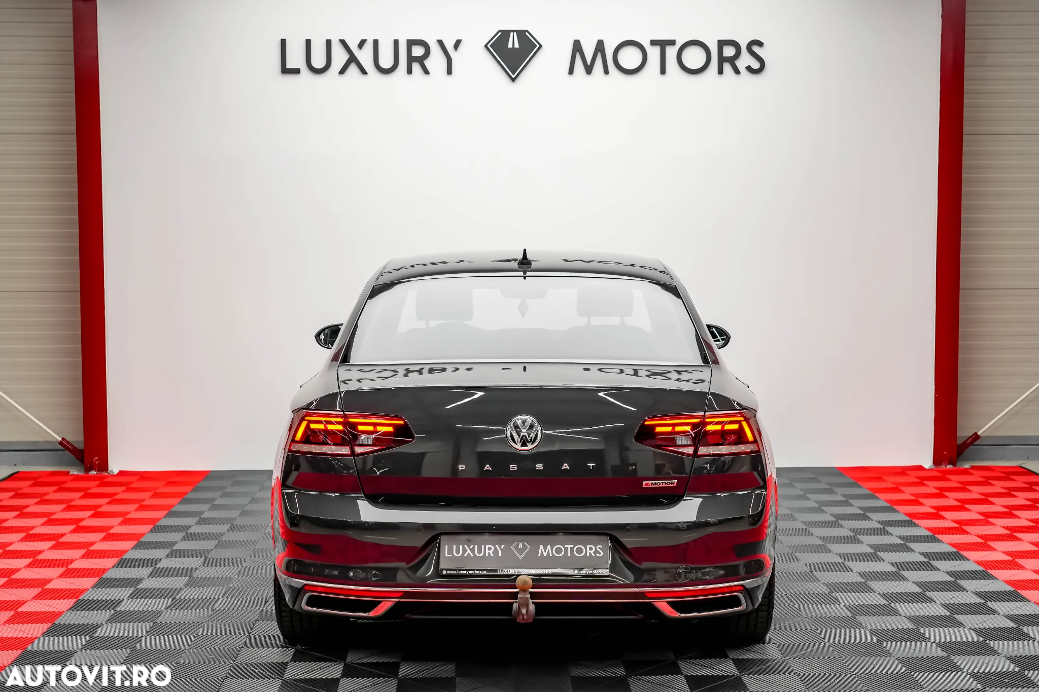 Volkswagen Passat 2.0 TDI SCR 4Motion DSG Elegance - 13