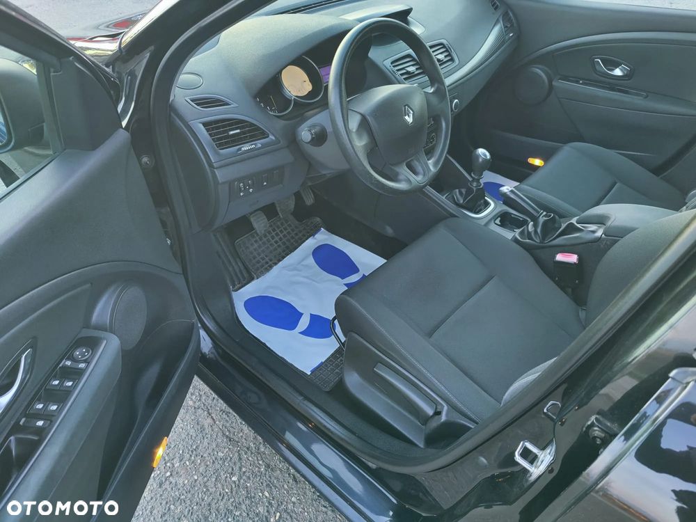 Renault Megane 1.6 16V 110 Dynamique - 9