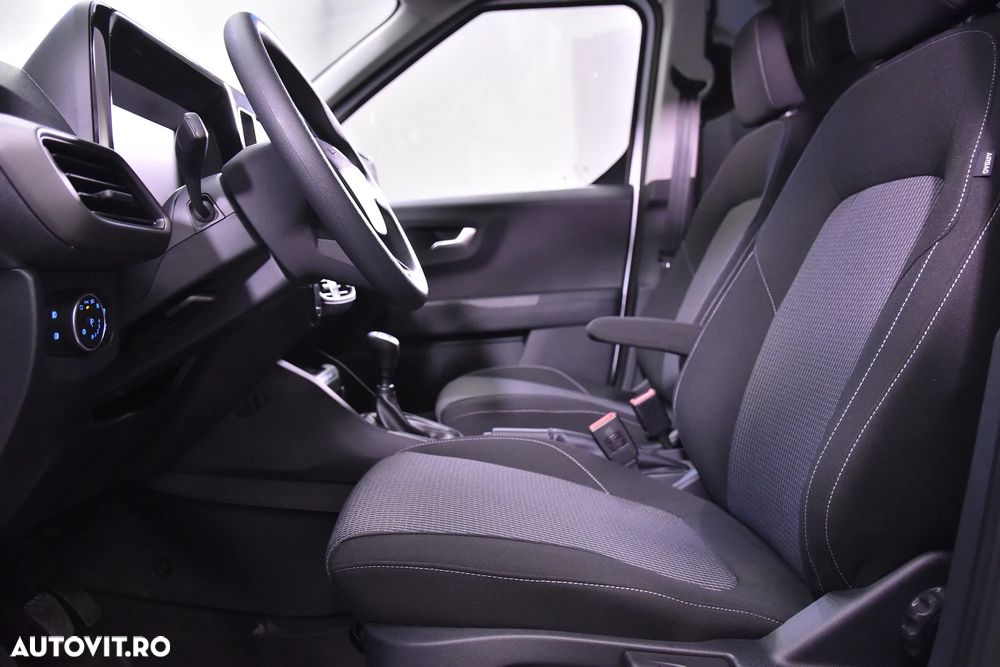 Ford Transit Courier Van - 19