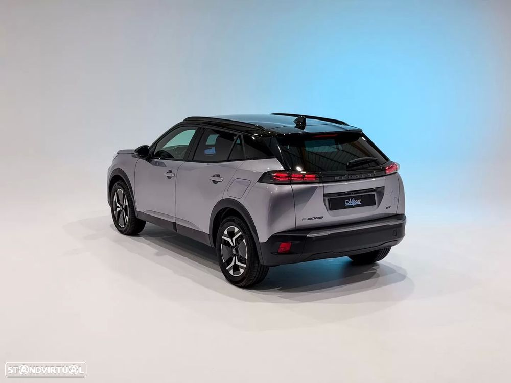 Peugeot e-2008 50 kWh GT - 4