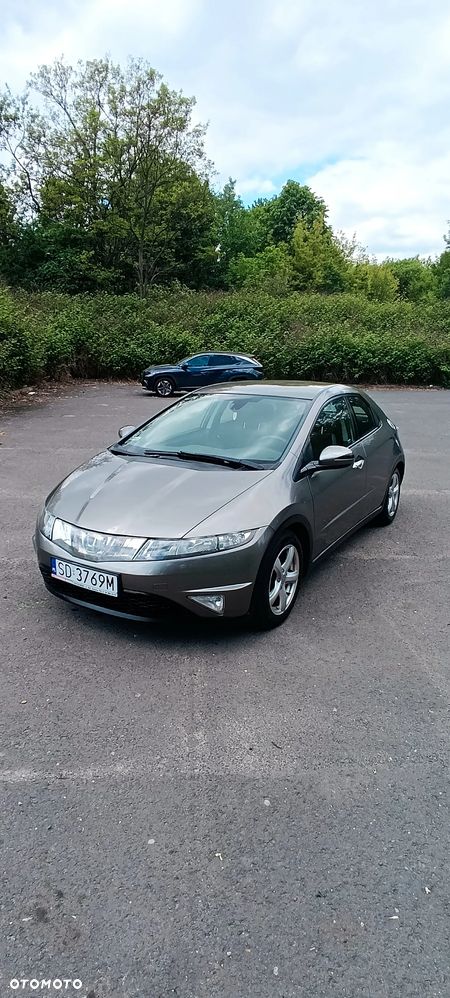 Honda Civic 1.8 Comfort - 1