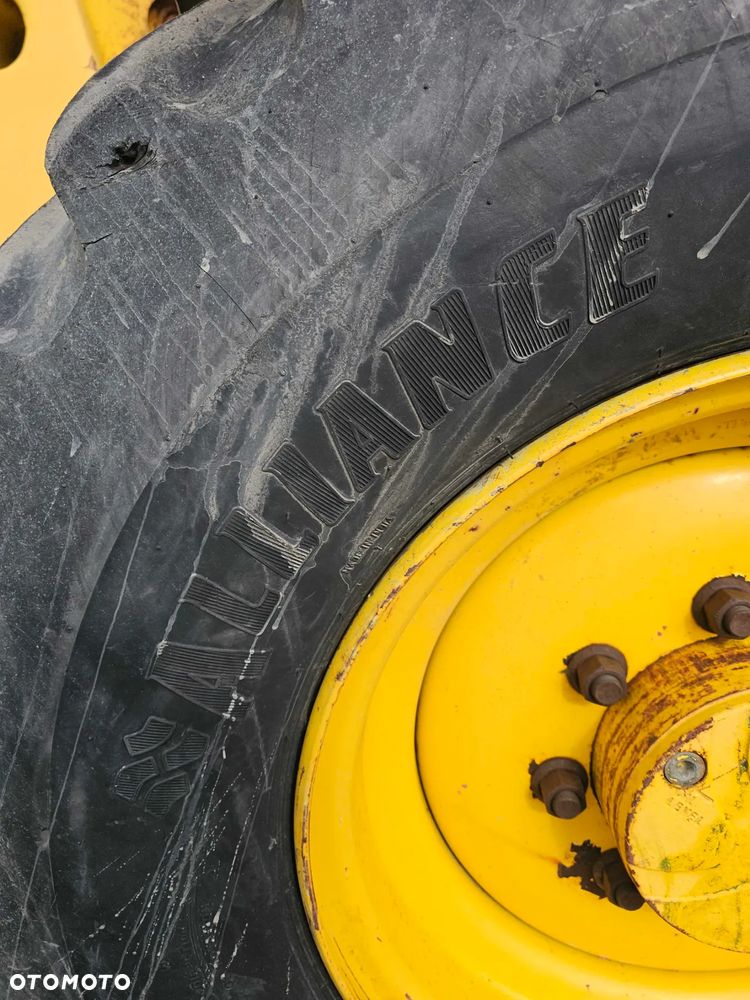 KOMATSU WH714H - 23