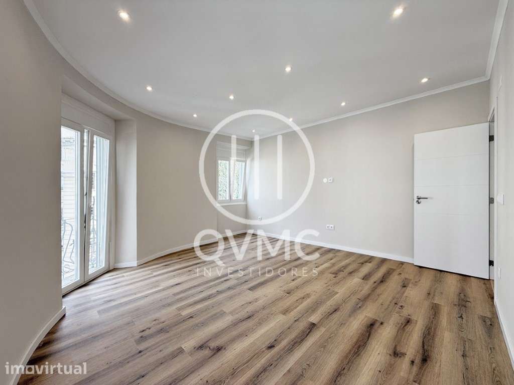 Apartamento T3 remodelado em Lisboa - Praça do Chile - Grande imagem: 3/39
