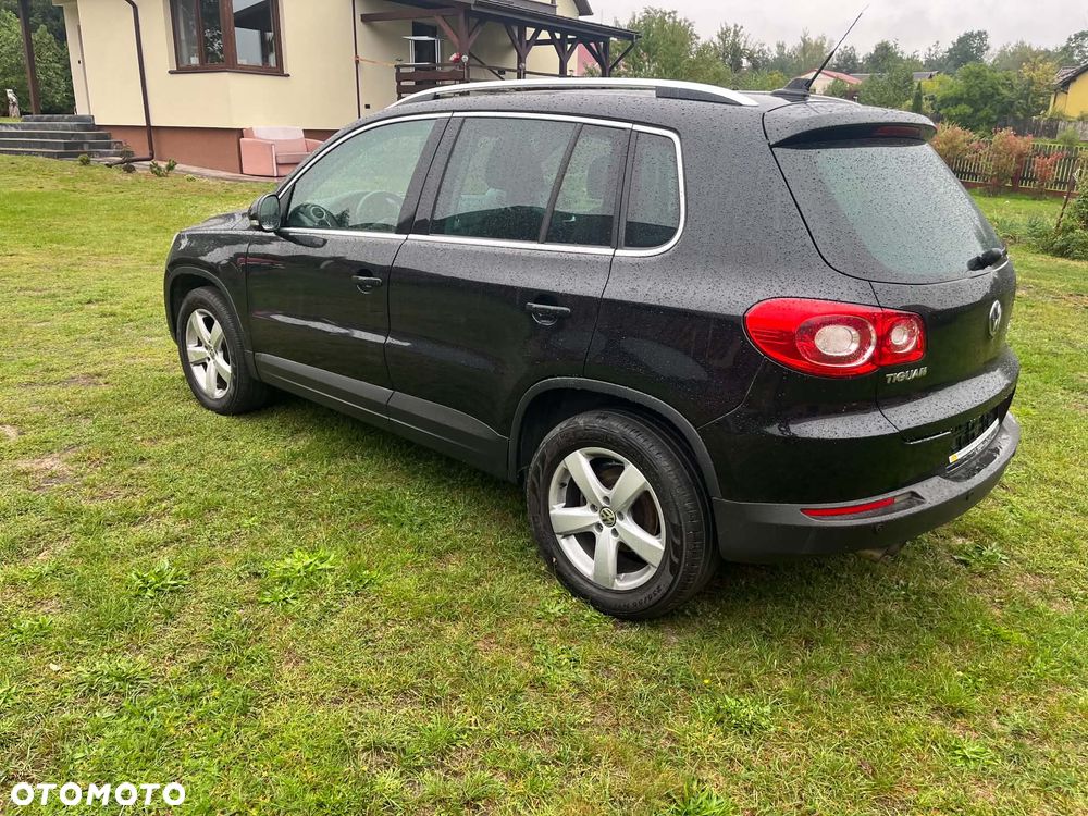 Volkswagen Tiguan 2.0 TDI DPF BlueMotion Technology Trend & Fun - 2