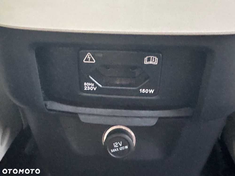 Volvo XC 90 D5 AWD Inscription 7os - 14