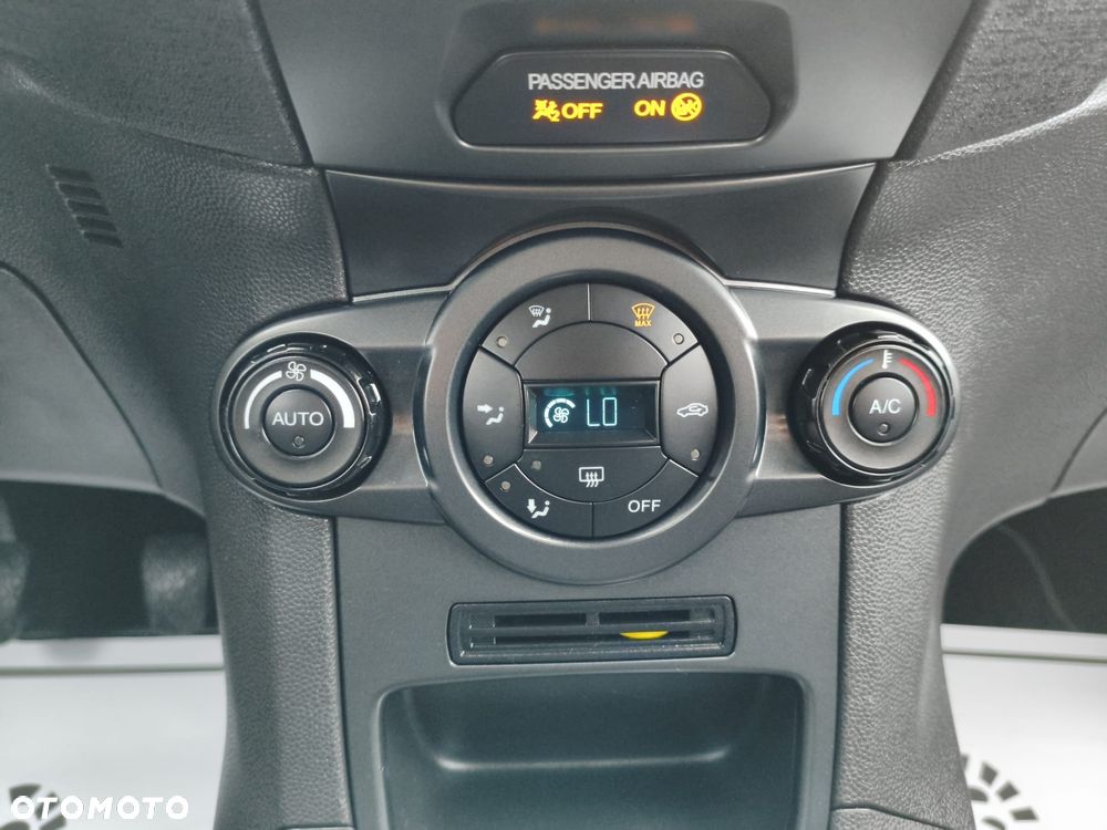 Ford Fiesta - 28
