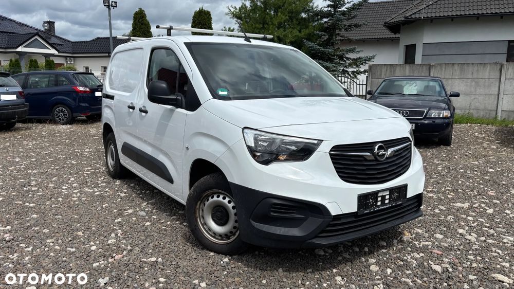 Opel COMBO - 21