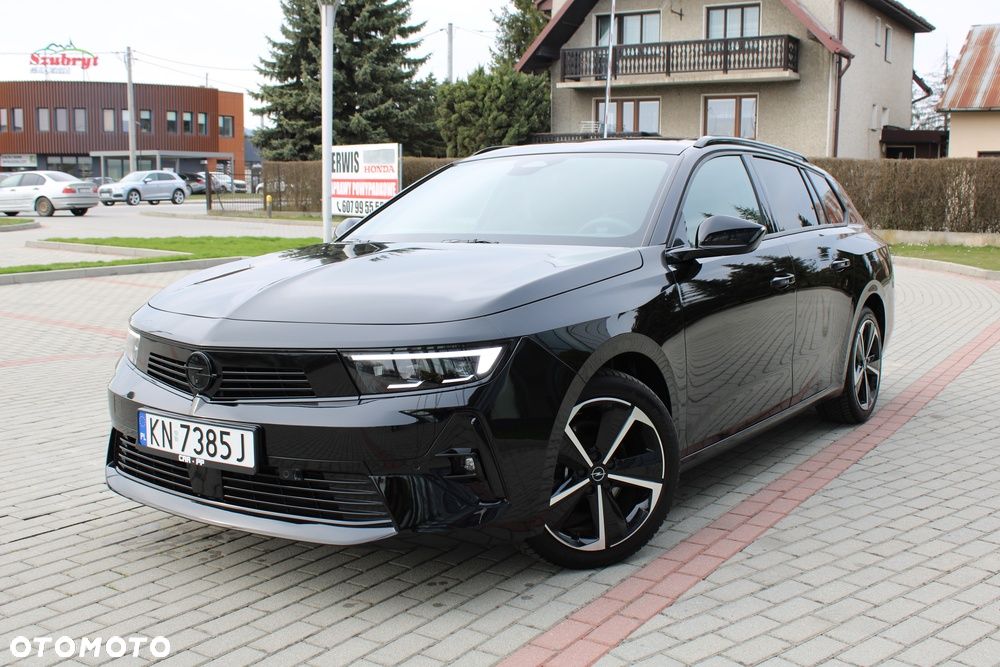 Opel Astra 1.2 Turbo Automatik GS - 2