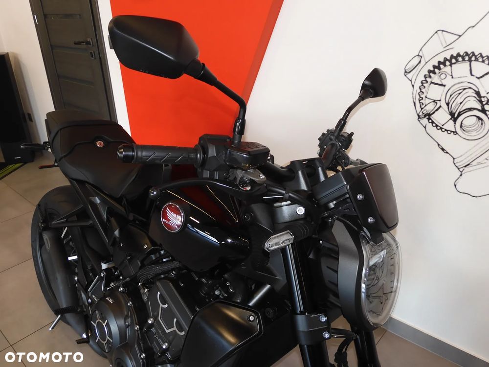 Honda CB - 4