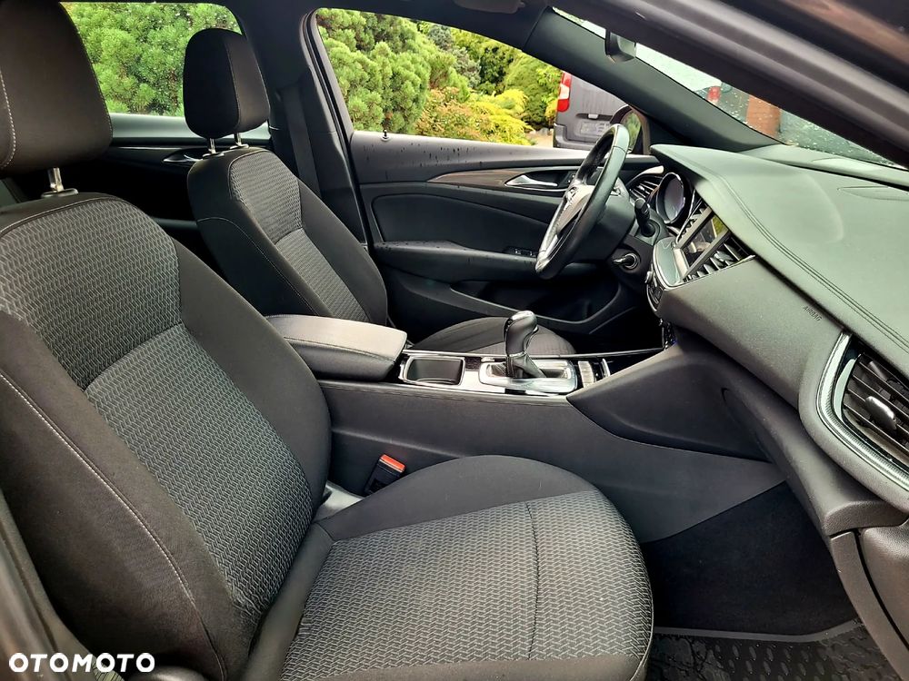 Opel Insignia - 20
