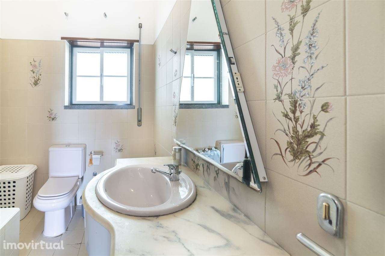 Moradia T5, Carvoeira, Torres Vedras - Grande imagem: 3/41