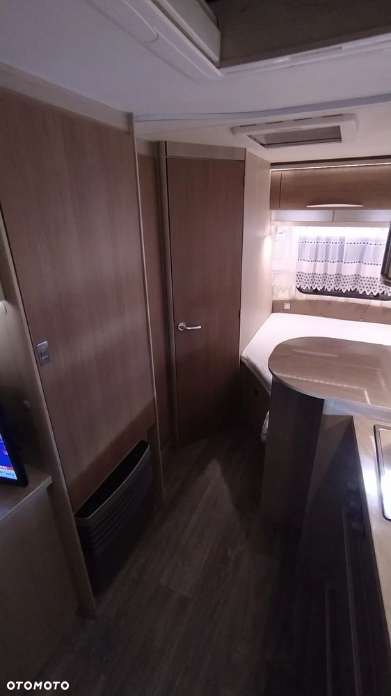 Burstner Averso 465ts - 35