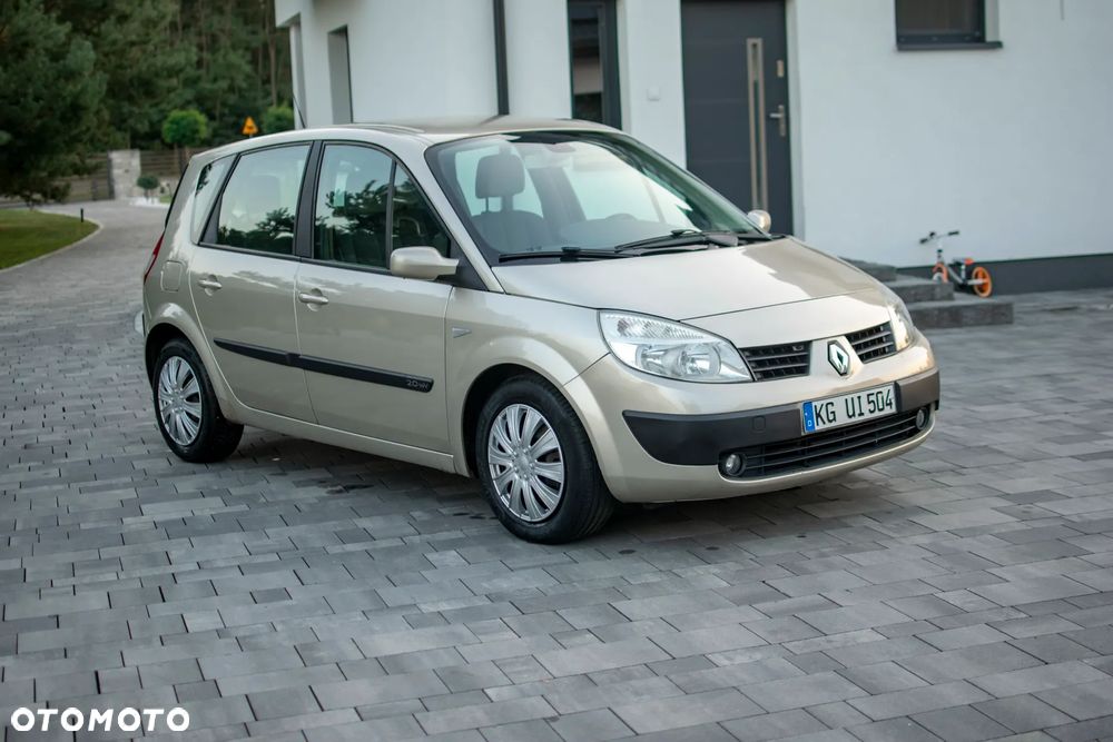 Renault Scenic - 11