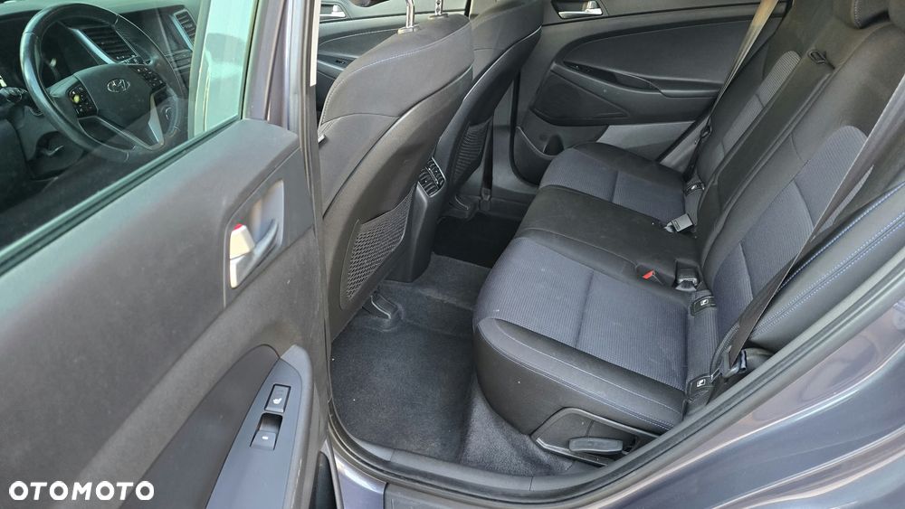 Hyundai Tucson 2.0 CRDI Comfort 4WD - 14