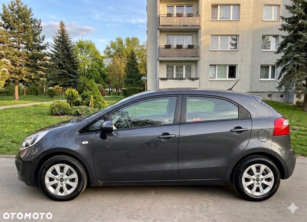 Kia Rio 1.4 L - 2