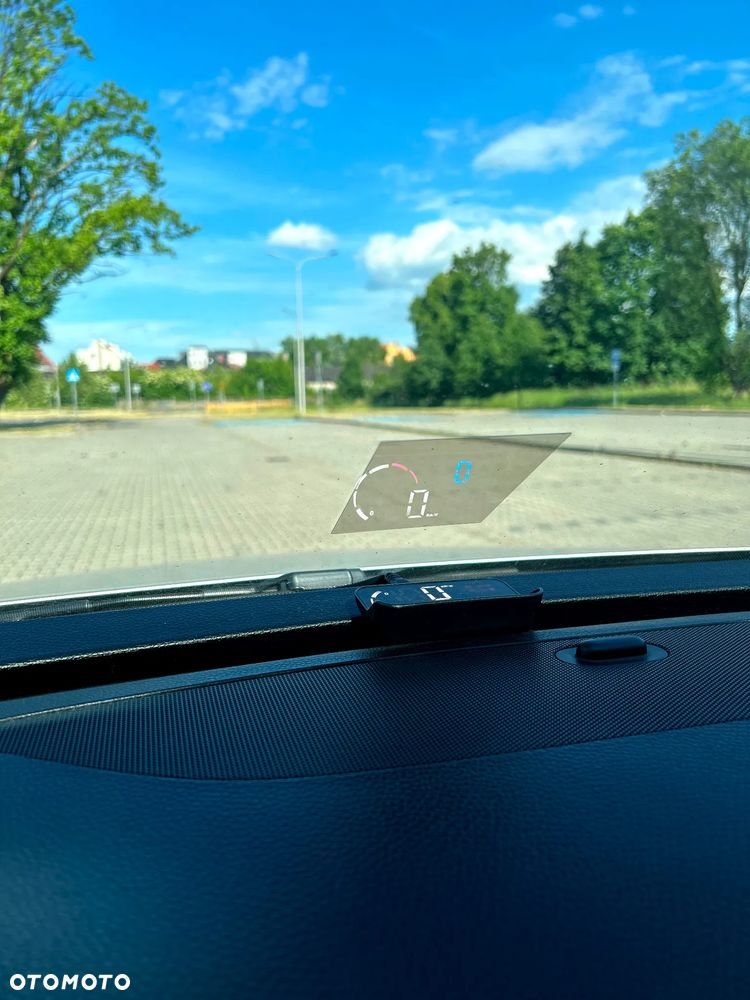 Volkswagen Passat 1.9 TDI Comfortline - 16