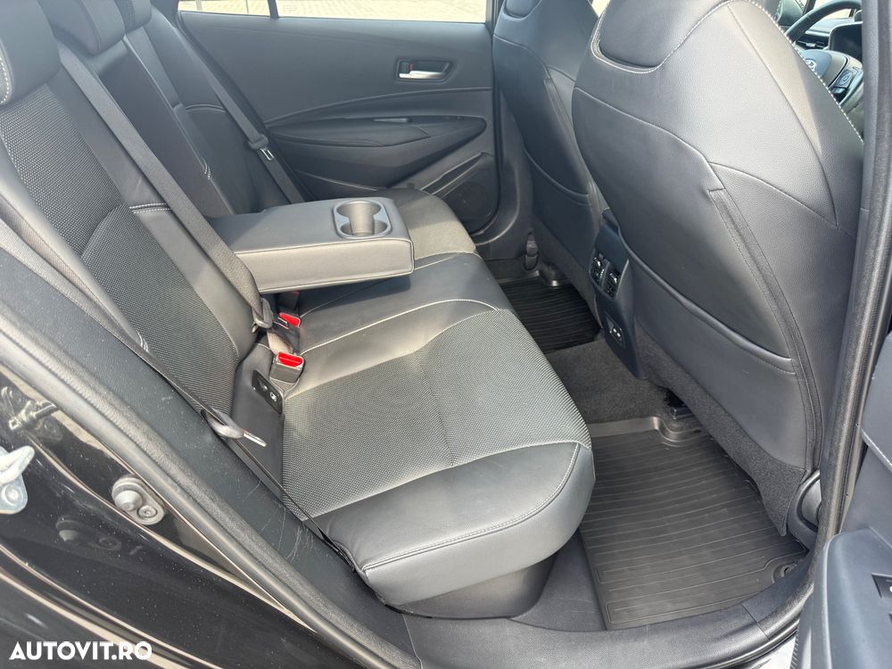 Toyota Corolla 2.0 HSD Exclusive Plus - 19