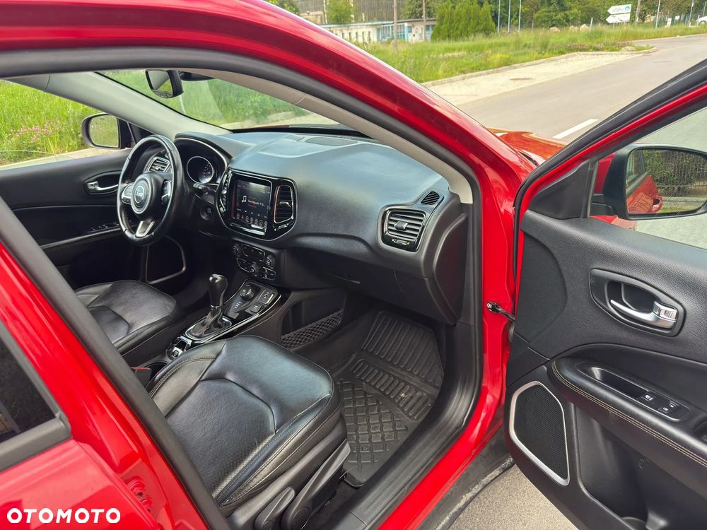 Jeep Compass - 10