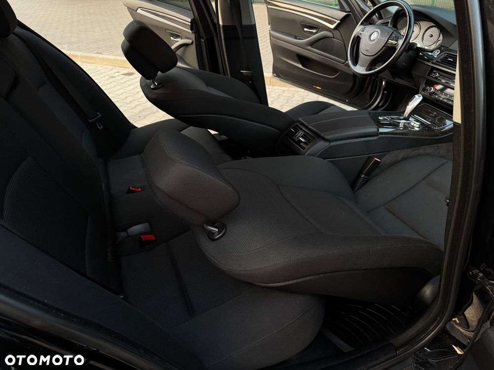 BMW Seria 5 520d - 6