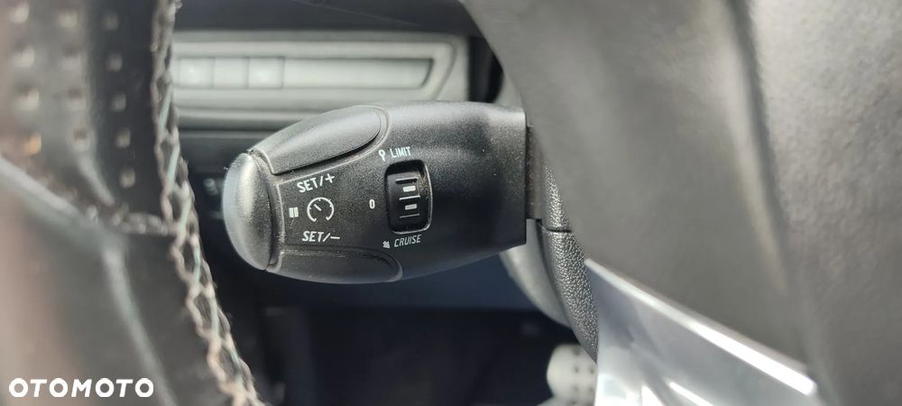 Peugeot 2008 PureTech 110 Stop&Start EAT6 Crossway - 36
