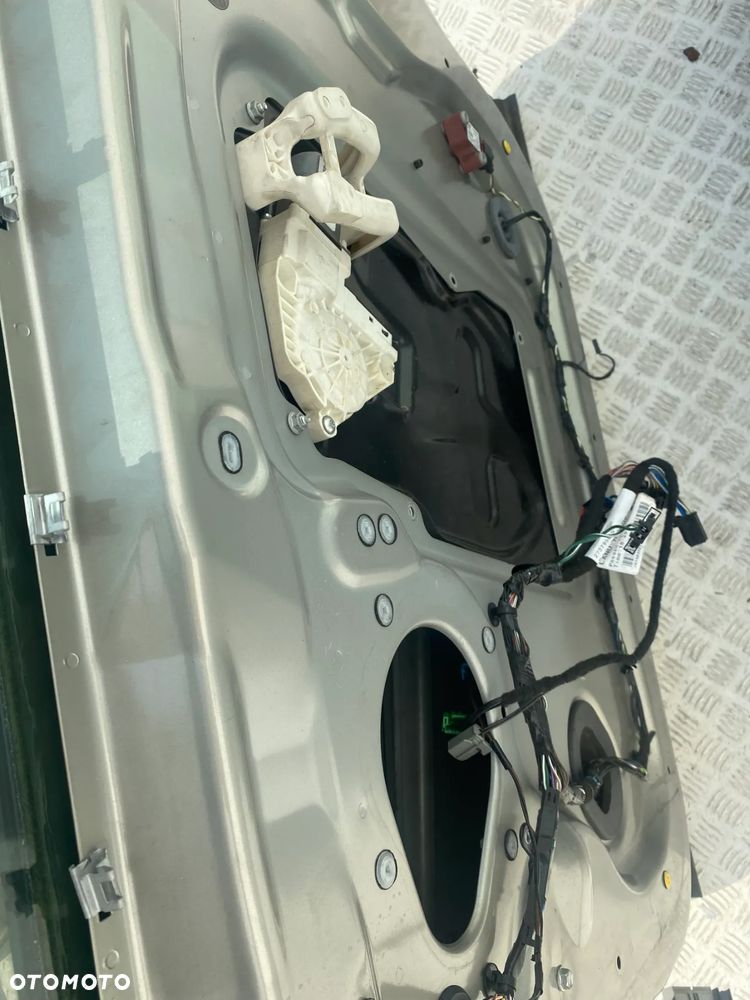 LAND ROVER DISCOVERY 4 L319 DRZWI PRAWY PRZÓD - 9