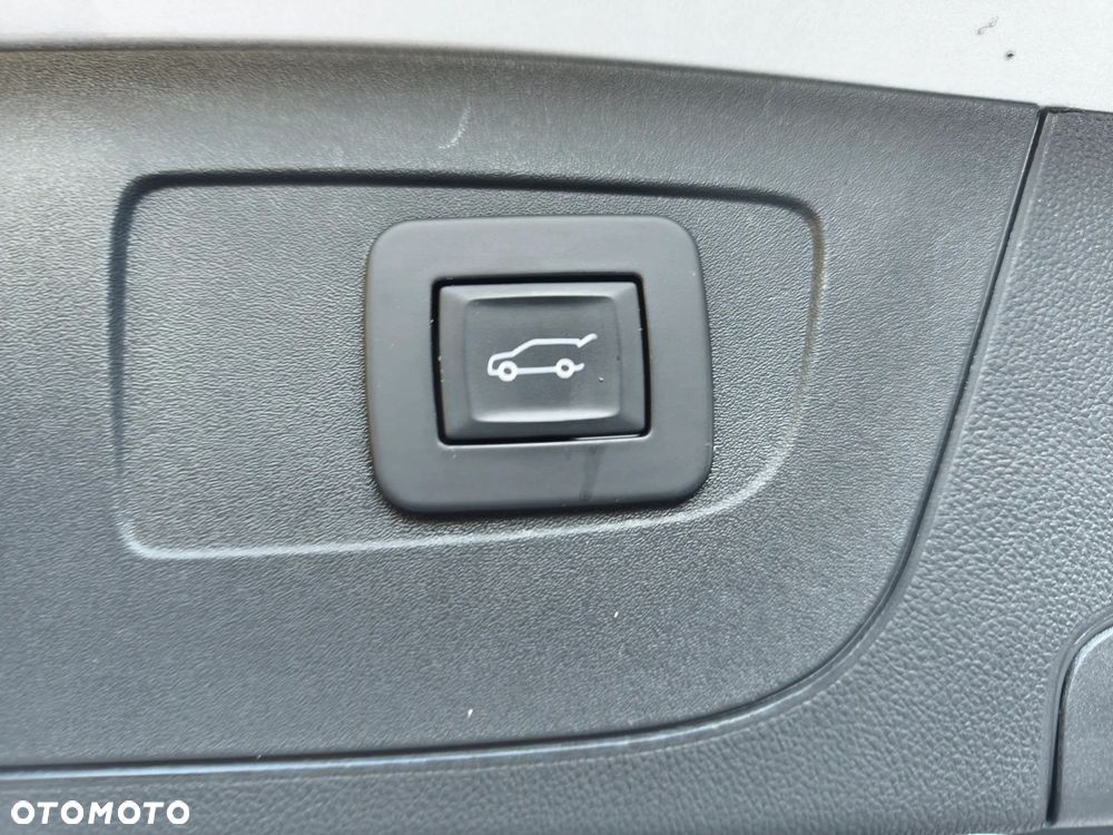 Opel Insignia - 19