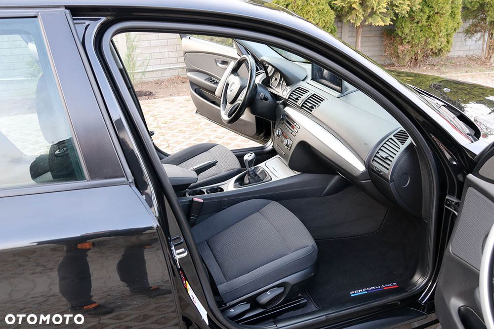 BMW Seria 1 - 19