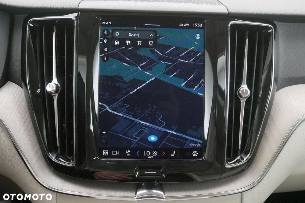 Volvo XC 60 B4 D AWD Plus Bright - 23