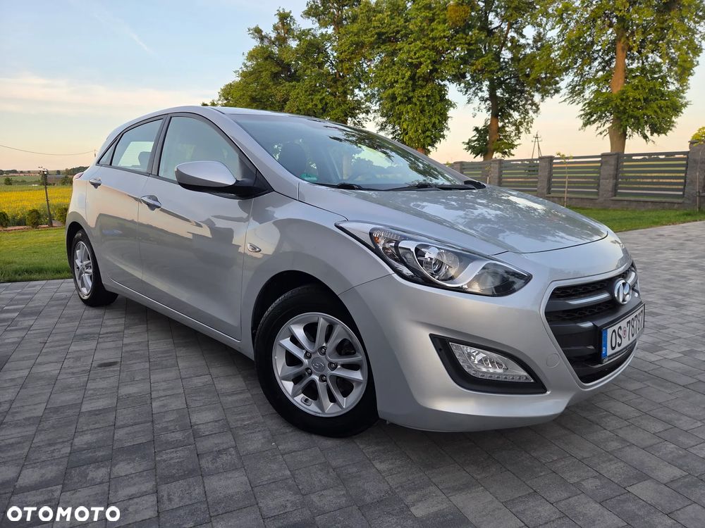 Hyundai i30 blue 1.6 CRDi Trend - 5