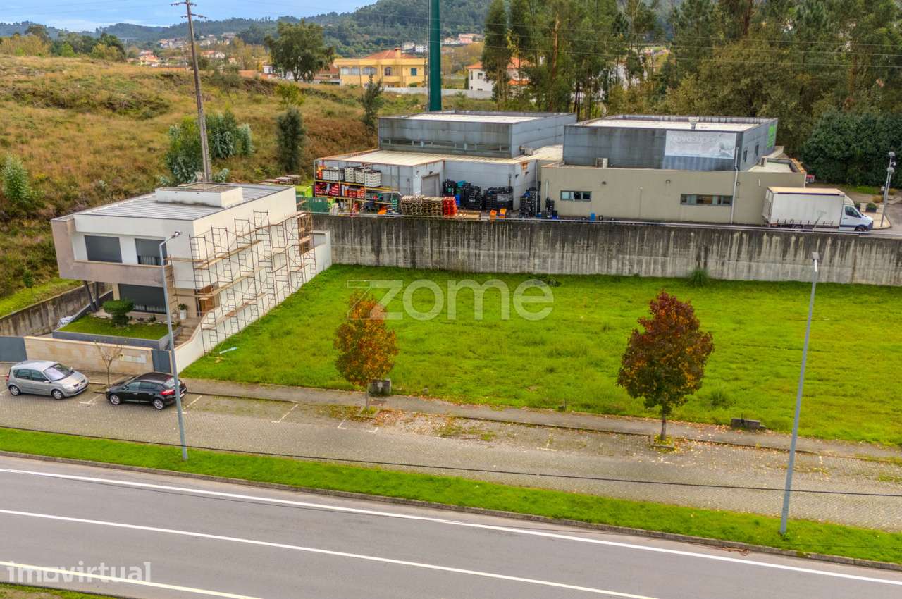 Lote de Terreno para Construção na Pousa, Barcelos - Grande imagem: 3/19